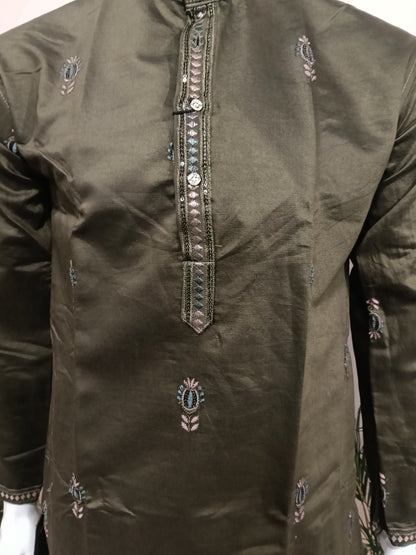 Premium Mehndi Green Men's Kurta | Embroidered Scenic Hem & Floral Motifs