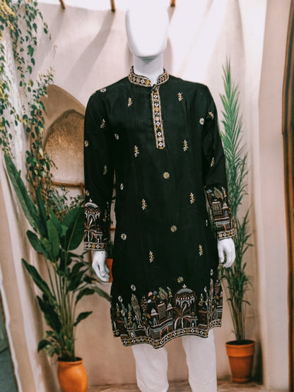 Elegant Black Men's Kurta with Delicate Heritage Border