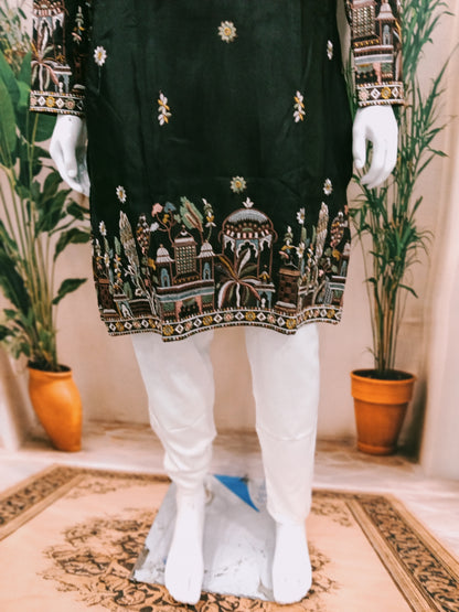 Elegant Black Men's Kurta with Delicate Heritage Border